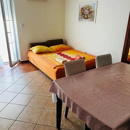 Vladimir Apartment Malinska